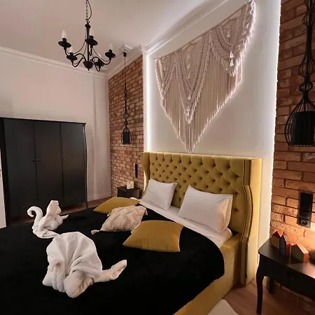 Brick Castle - Helga Lejlighed *